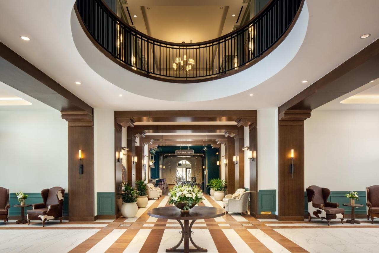 The Benson Hotel & Faculty Club Aurora Exterior photo